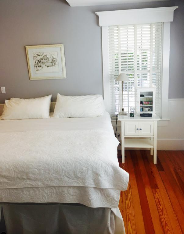 Crocker House Inn Vineyard Haven Habitación foto