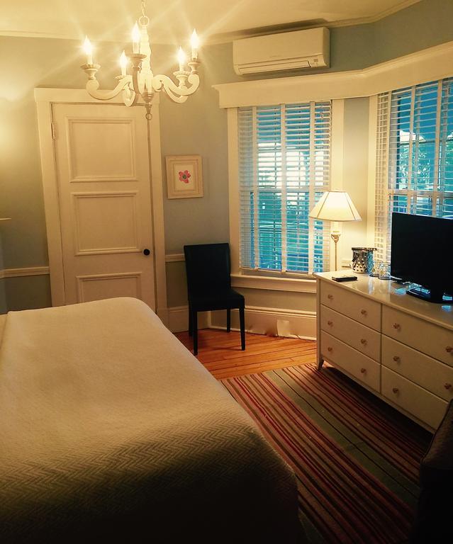 Crocker House Inn Vineyard Haven Habitación foto